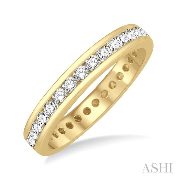 1 Ctw Channel Round Cut Diamond Eternity Wedding Band in 14K Yellow Gold