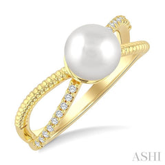 7MM Cultured Pearl and 1/10 Ctw Round Cut Diamond Criss Cross Fashion Ring in 10K Yellow Gold