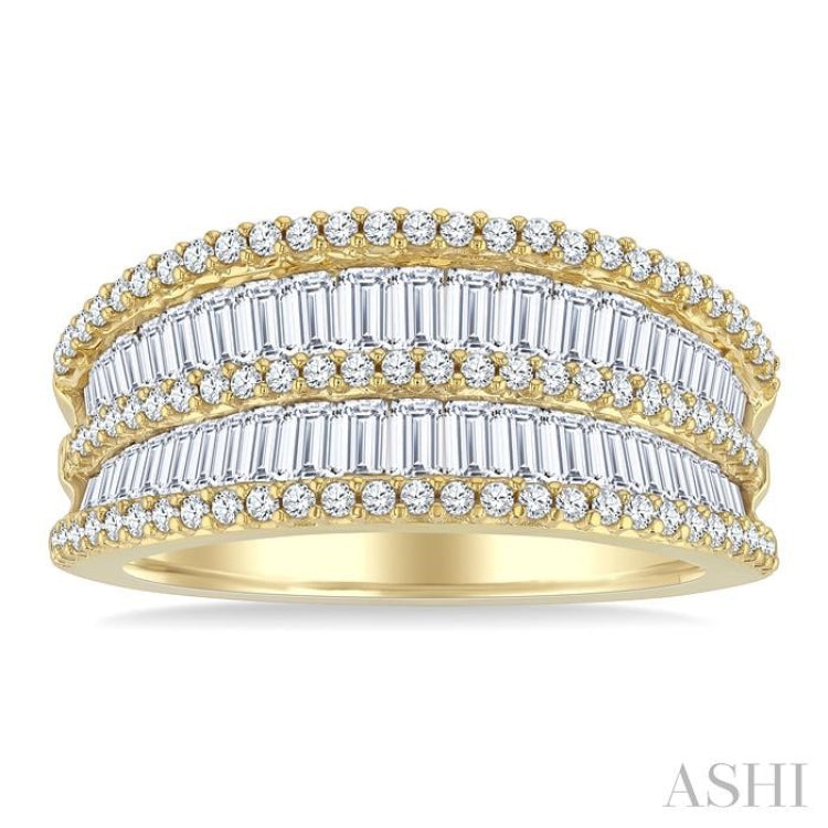 1 1/2 Ctw Baguette and Round Cut Diamond Fashion Band in 14K Yellow Gold