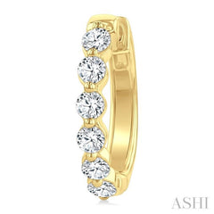 1 Ctw Prong Set Round Cut Diamond Hoop Earrings in 14K Yellow gold