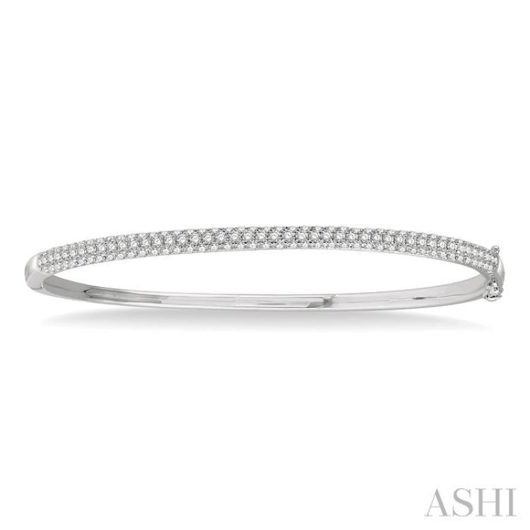 1 1/2 Ctw Round Cut Diamond Stackable Bangle in 14K White Gold