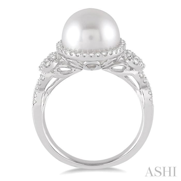 10 MM Cultured Pearl and 3/8 Ctw Round Cut Diamond Ring in 14K White Gold