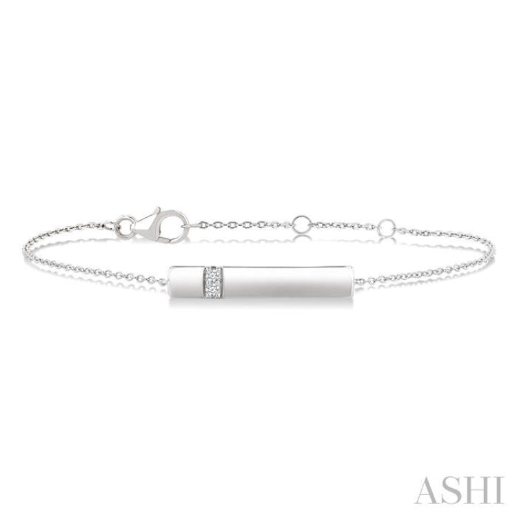 1/20 Ctw Horizontal Bar Round Cut Diamond Fashion Bracelet in Sterling Silver
