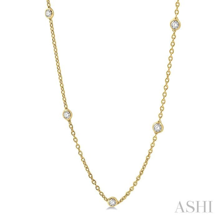 1 1/2 Ctw Round Cut Diamond Fashion Necklace in 14K Yellow Gold