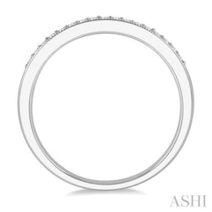 1/8 Ctw Round Cut Diamond Wedding Band in 14K White Gold