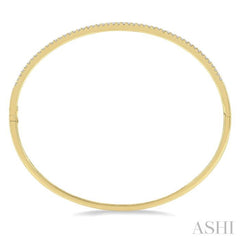1/2 Ctw Slim Round Cut Diamond Bangle in 14K Yellow Gold