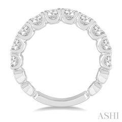2 Ctw Lattice Round Cut Diamond Wedding Band in 14K White Gold
