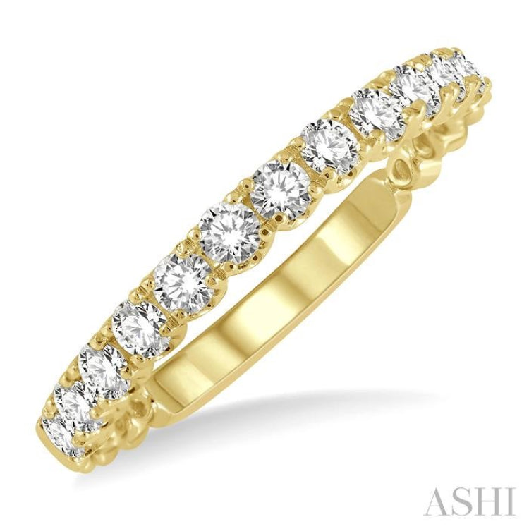 1/2 Ctw Lattice Round Cut Diamond Wedding Band in 14K Yellow Gold