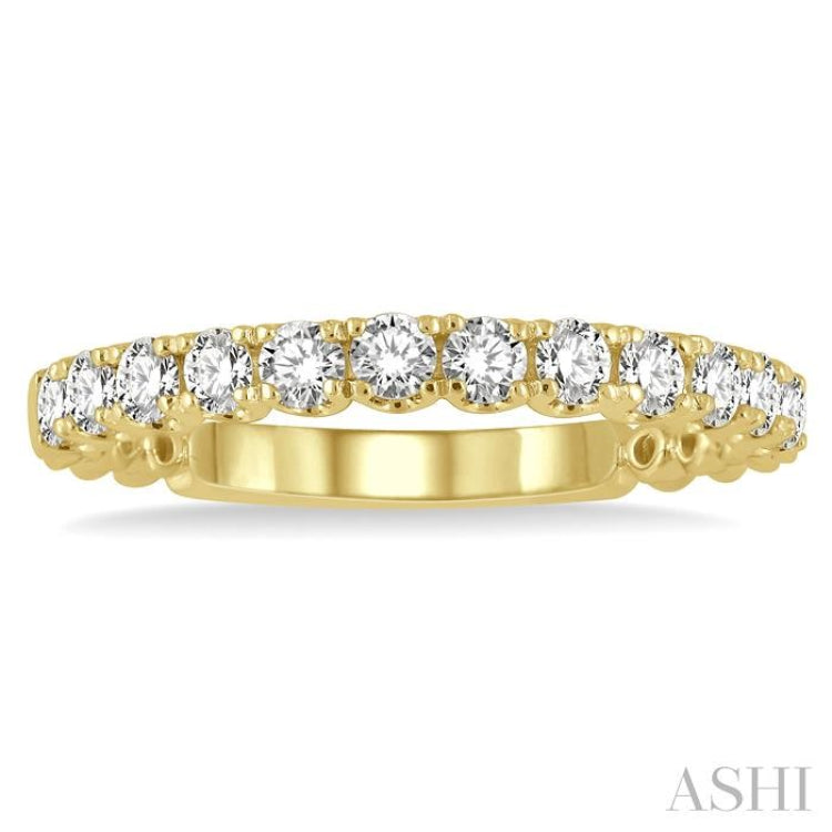 1/2 Ctw Lattice Round Cut Diamond Wedding Band in 14K Yellow Gold