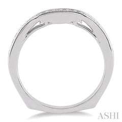 1/5 Ctw Round Cut Diamond Wedding Band in 14K White Gold