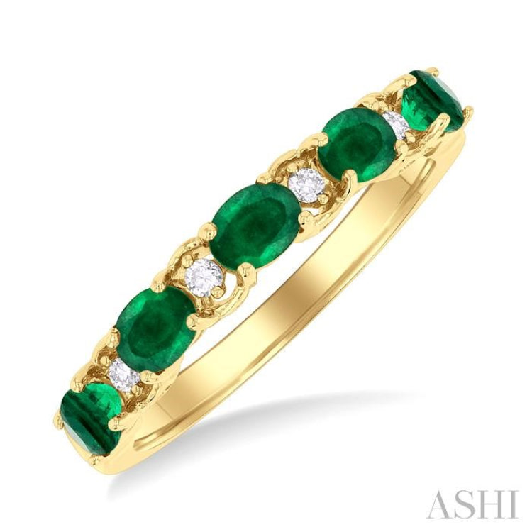 4x3 MM East-West Set Oval Cut Emerald and 1/20 Ctw Round Cut Diamond Precious Band in 14K Yellow Gold