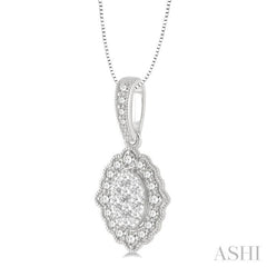 1/4 Ctw Lattice Edge Oval Shape Lovebright Round Cut Diamond Pendant With Chain in 14K White Gold