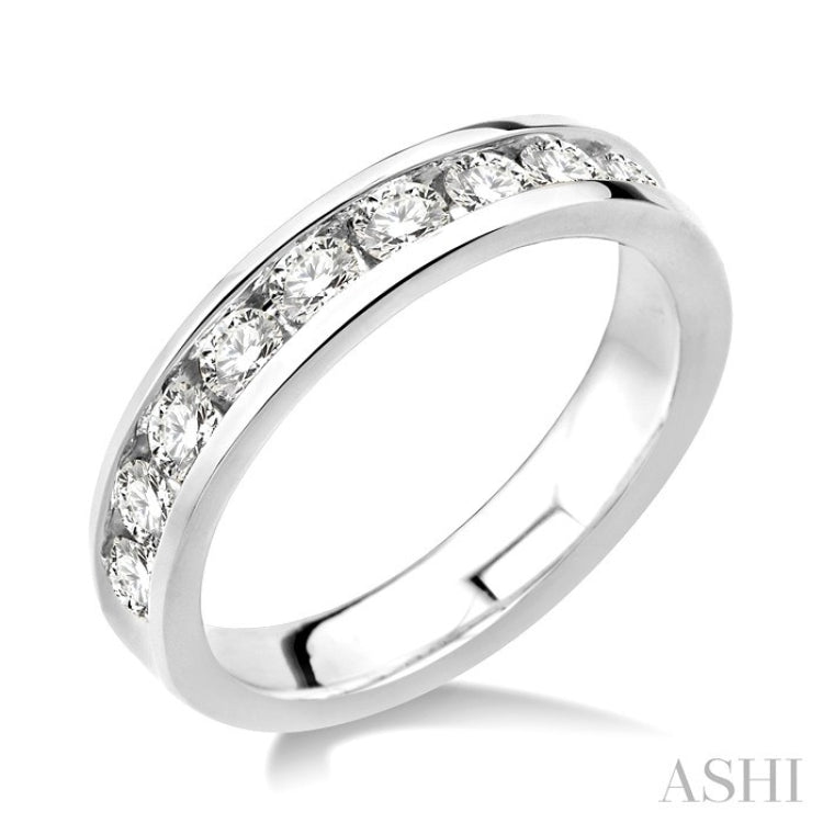 1 Ctw Round Cut Diamond Wedding Band in 14K White Gold
