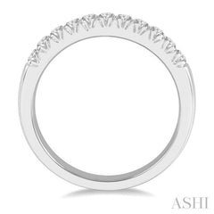 1/3 Ctw 11 Stone Round Cut Diamond Wedding Band in 14K White Gold