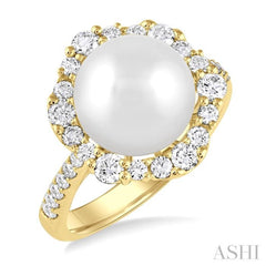 10 MM Cultured Pearl and 3/4 Ctw Hexagon Shape Round Cut Diamond Ring in 14K Yellow Gold