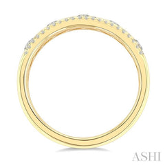 1/2 Ctw Flush Set Round Cut Diamond Fashion Band in 14K Yellow Gold