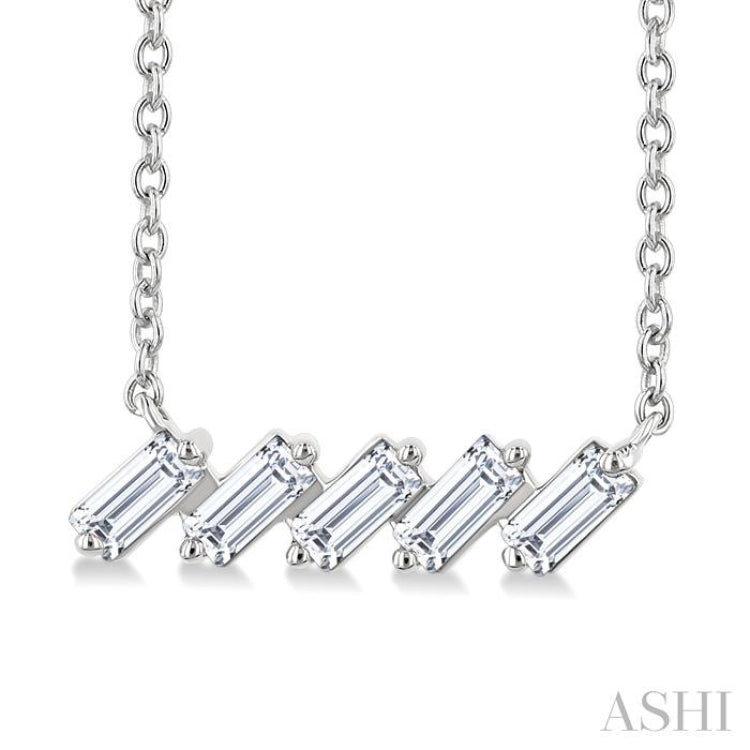 1/4 Ctw Semi-Reclined Baguette Cut Diamond Necklace in 14K White Gold