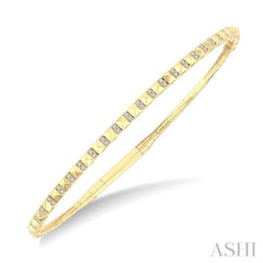 1/5 Ctw Round Cut Diamond Pyramid Flex Bangle in 14K Yellow Gold