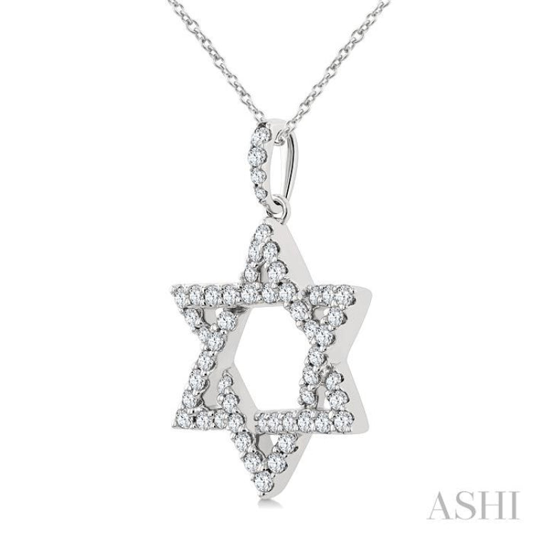 1/2 Ctw Star Of David Round Cut Diamond Fashion Pendant With Chain in 14K White Gold