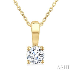 1/2 Ctw Prong Set Round Cut Diamond Solitaire Pendant With Chain in 14K Yellow Gold