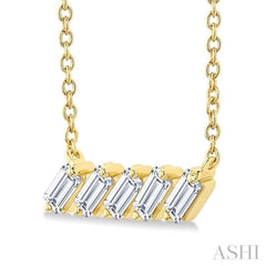 1/4 Ctw Semi-Reclined Baguette Cut Diamond Necklace in 14K Yellow Gold