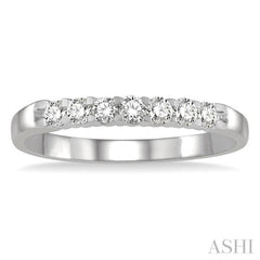 1/4 Ctw 7 Stone Round Cut Diamond Wedding Band in 14K White Gold