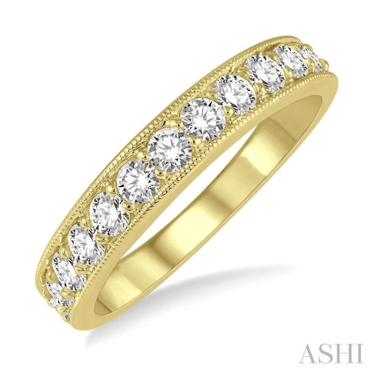 3/4 Ctw Round Cut Diamond Wedding Band in 14K Yellow Gold