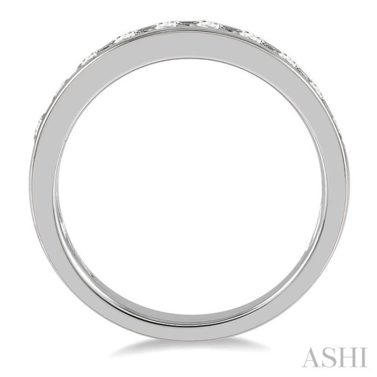 3/4 Ctw Channel Set 11 Stone Round Cut Diamond Wedding Band in 14K White Gold