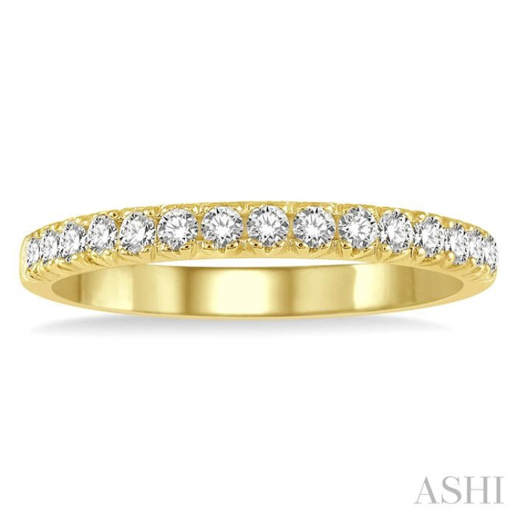 1/3 Ctw 15Stones Round Cut Diamond Wedding Band in 14K Yellow Gold