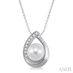 6.5 MM Cultured Pearl and 1/20 Ctw Round Cut Diamond Pendant in Sterling Silver with chain