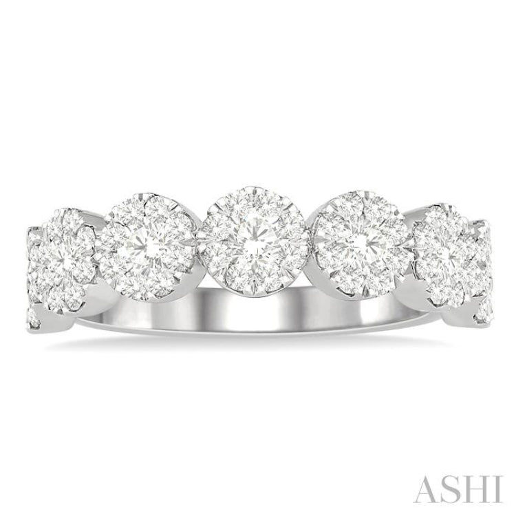 1 Ctw Jointed Circular Mount Lovebright Diamond Cluster Band in 14K White Gold