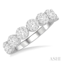1/2 Ctw Jointed Circular Mount Lovebright round Cut Diamond Band in 14K White Gold