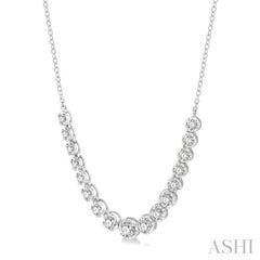 1 Ctw Round Cut Diamond Illusion Necklace in 14K White Gold