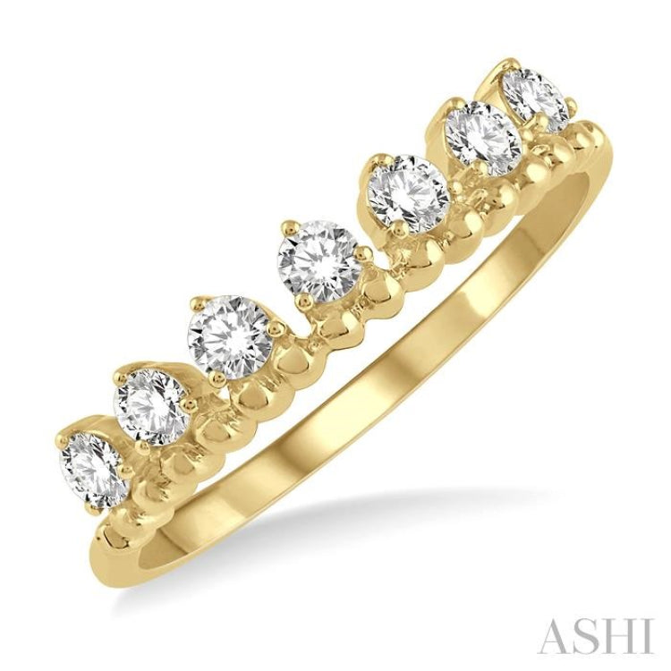 1/3 Ctw Lined Circular Mount Round Cut Diamond Fashion Stackable Band in 14K Yellow Gold