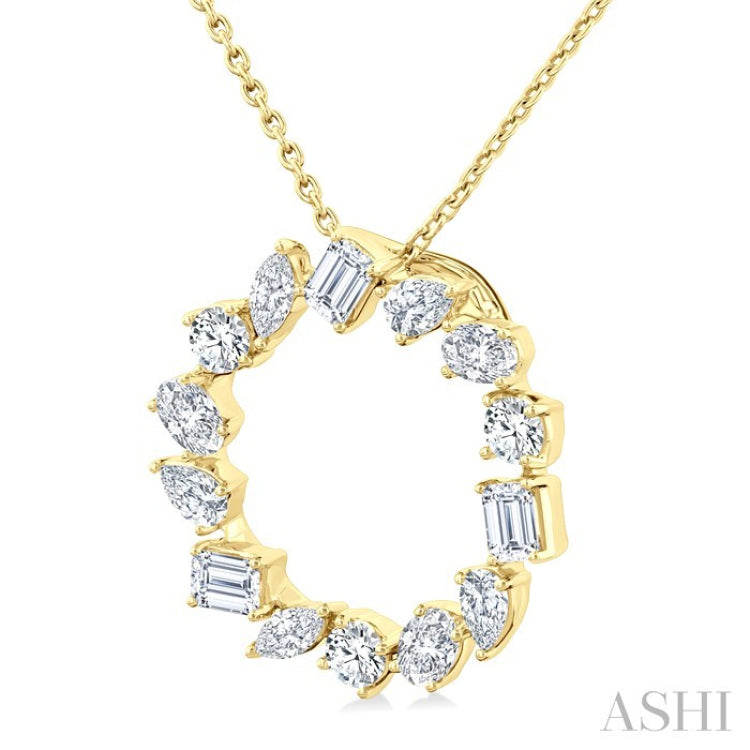 1 Ctw Circle Multi-Cut Diamond Fashion Pendant With Chain in 14K Yellow Gold