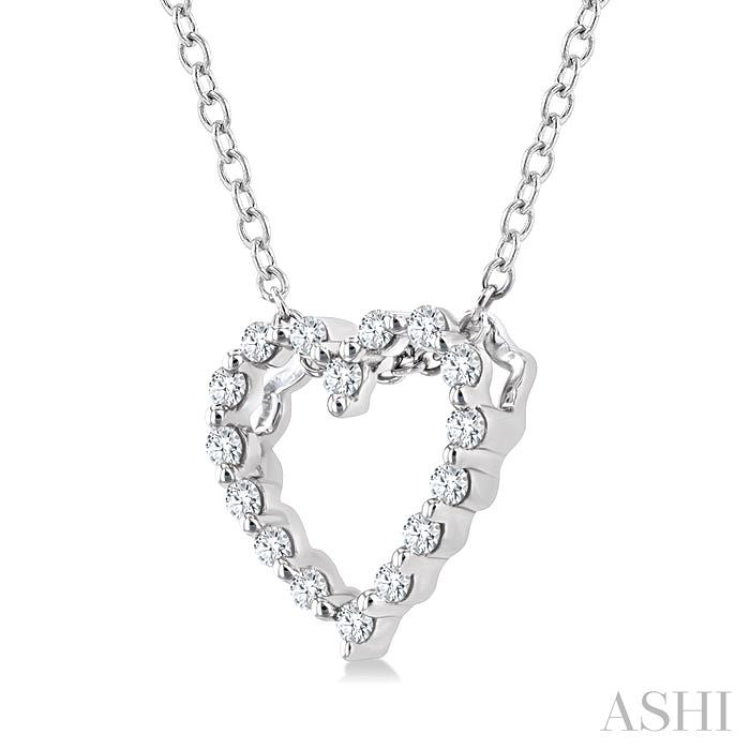 1/10 Ctw Heart Shape Round Cut Diamond Pendant With Chain in Sterling Silver