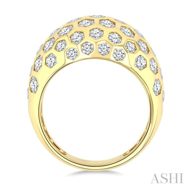 3 1/3 Ctw Hexagon Round Cut Diamond Fashion Ring in 14K Yellow Gold