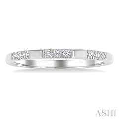 1/8 Ctw Sectioned Round Cut Diamond Fashion Band in 14K White Gold