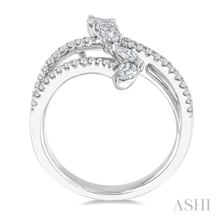 3/4 Ctw Three-Way Split Shank Mixed Diamond Cut Fashion Ring in 14K White Gold