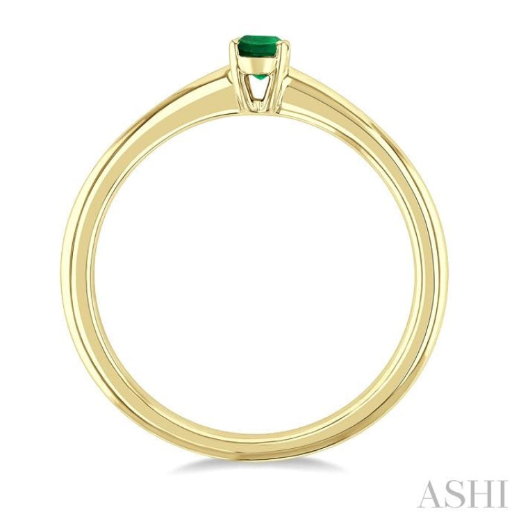 5x3 MM Oval shape Emerald Precious Solitaire Ring in 14K Yellow Gold