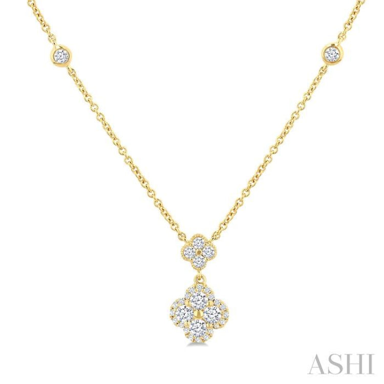 1/2 Ctw Clover Round Cut Diamond Station Necklace in 14K Yellow Gold